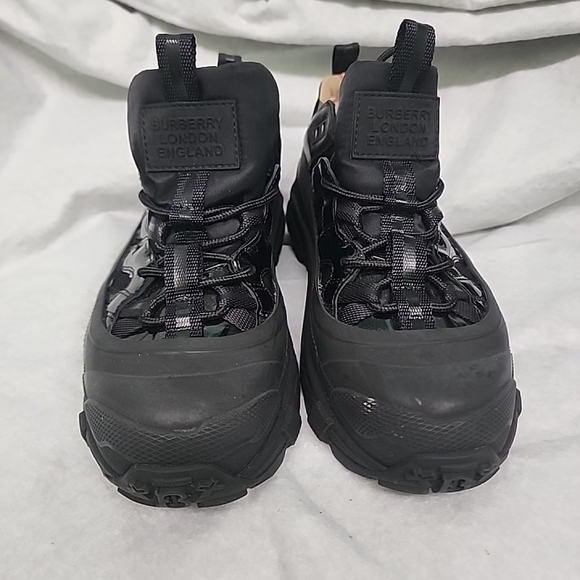 Authentic Black Burberry Sneakers main image 7